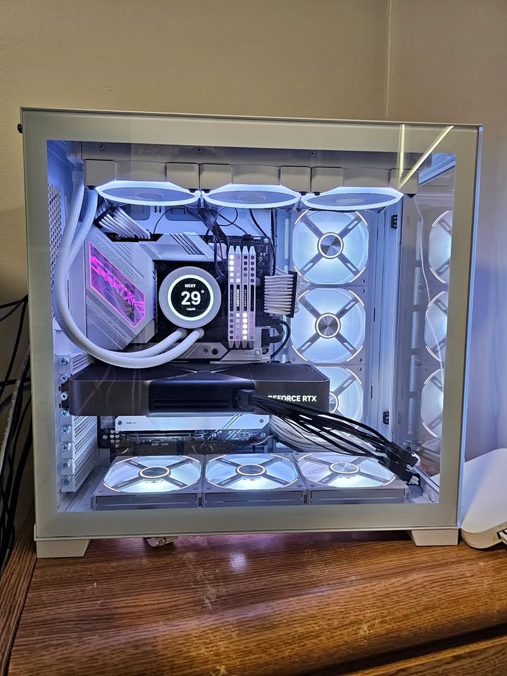 High-End Gaming PC – RTX 5080 FOUNDERS