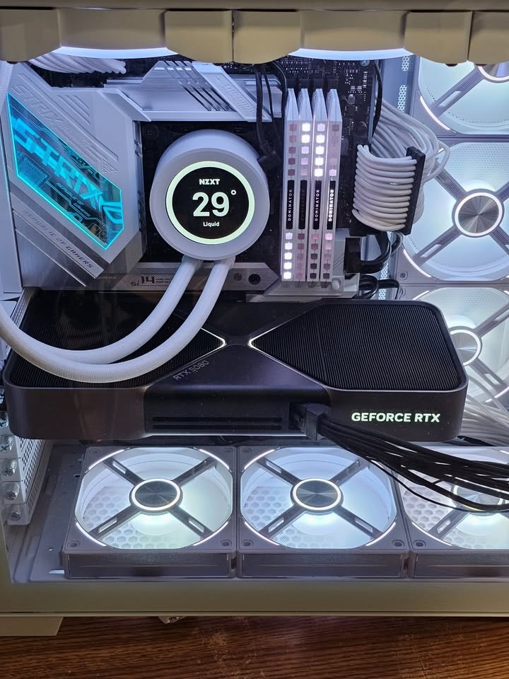 High-End Gaming PC – RTX 5080 FOUNDERS - photo 2