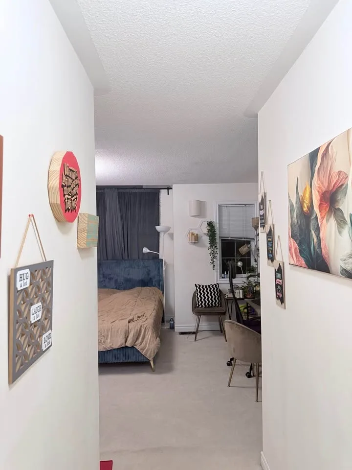 Master Bedroom for Rent – Attached Washroom | Prime Loc image indicator(5)