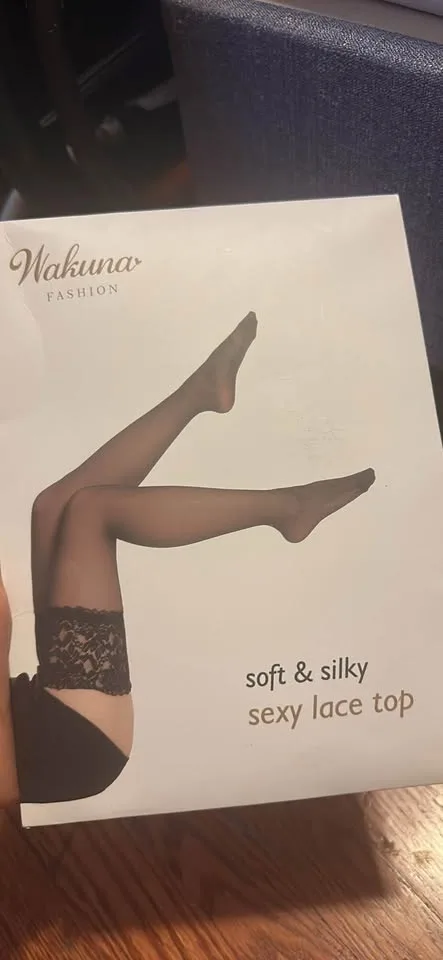 Women sheer thigh high stocking image indicator(3)