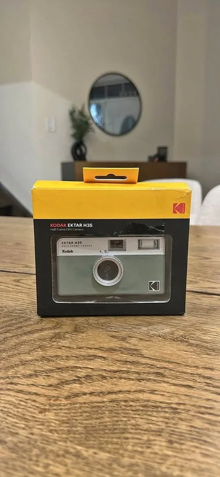 KODAK EKTAR H35 Half Frame Film Camera
