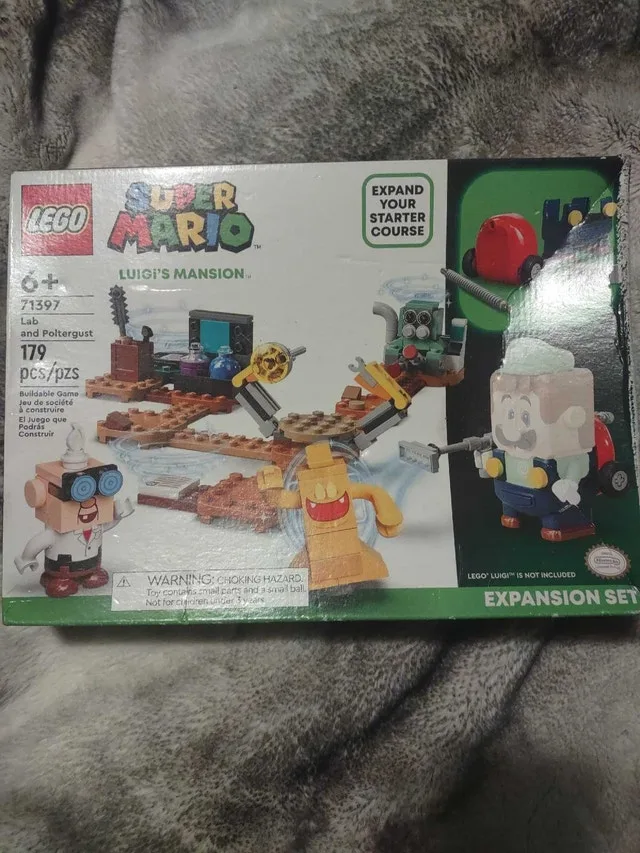 LEGO Luigi’s Mansion Lab and Poltergust 71397