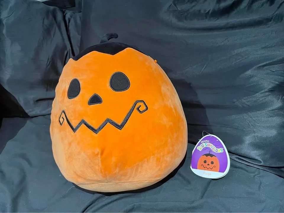 Paige the Pumpkin Halloween Squishmallow