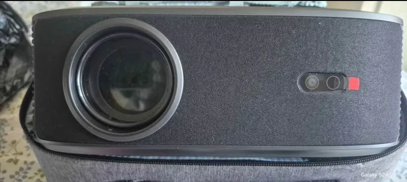 HomeElephas 4K Projector with Wifi and Bluetooth image indicator(2)