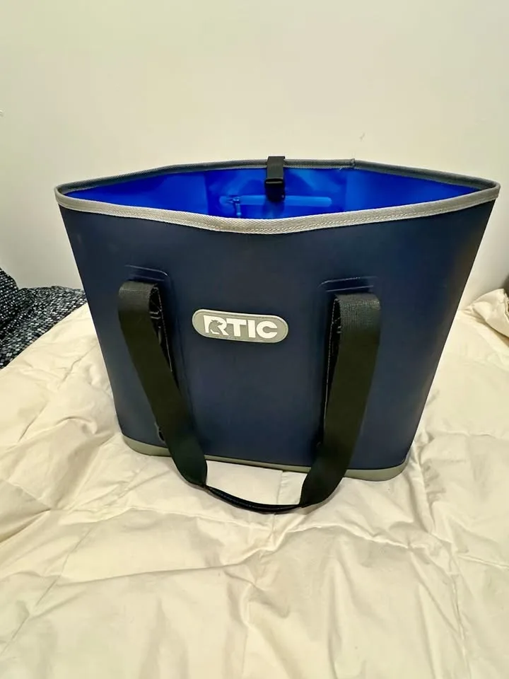 RTIC cooler bag