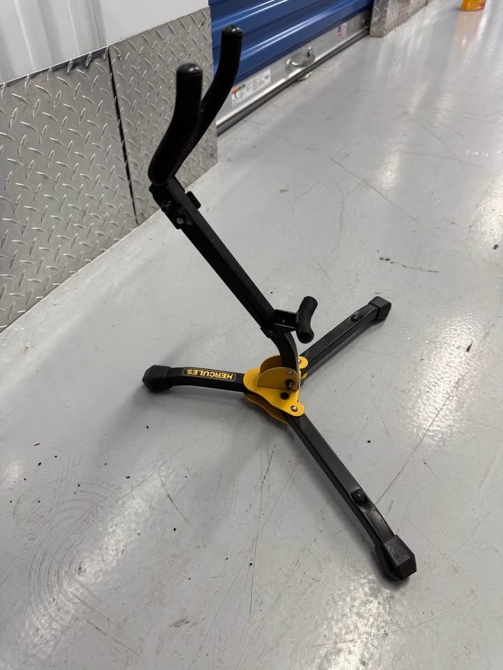 Saxophone Hercules Stand With Bag - photo 4