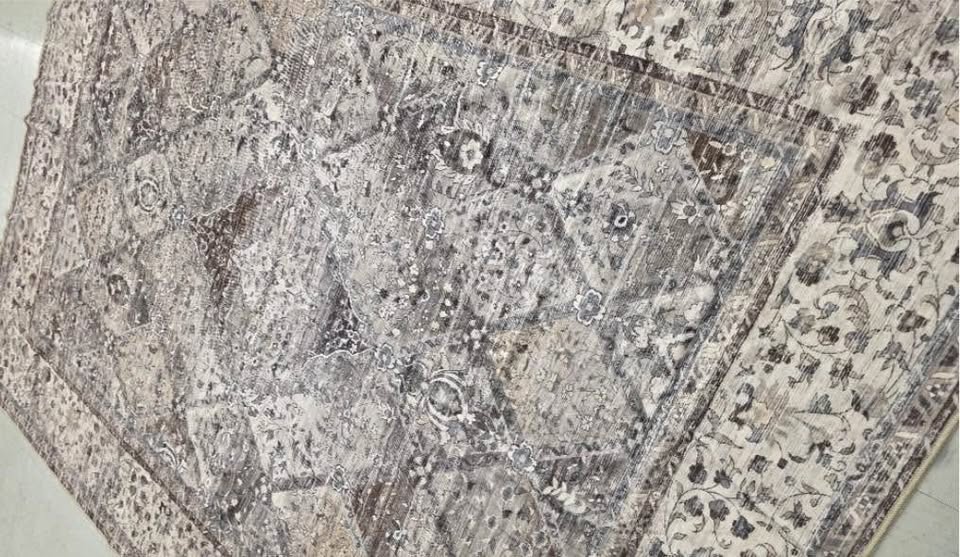 8*10 Vintage-Style Area Rug - Gray & Beige Tones - photo 3