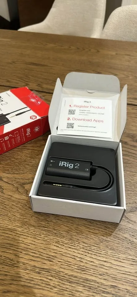 IK Multimedia iRig 2 portable guitar audio interface image indicator(2)