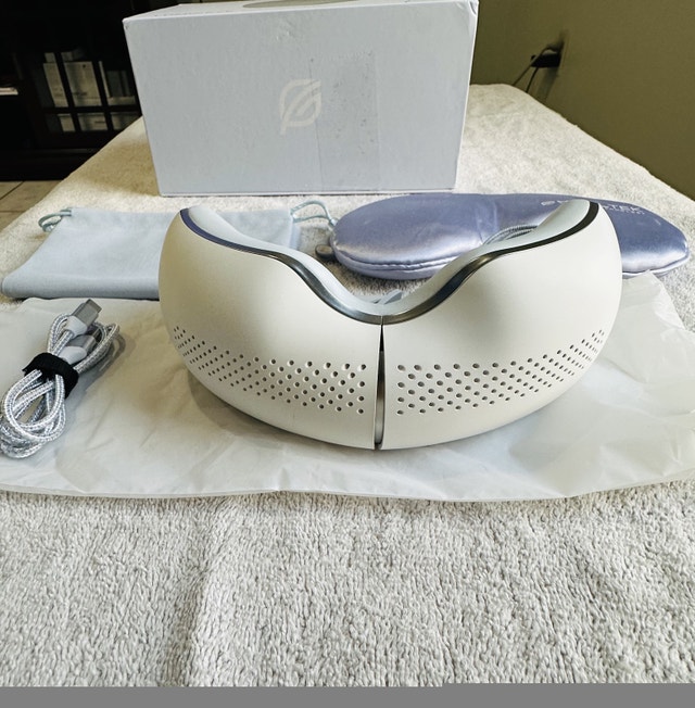 HealTek Premium Eye Massager - Brand New - photo 3