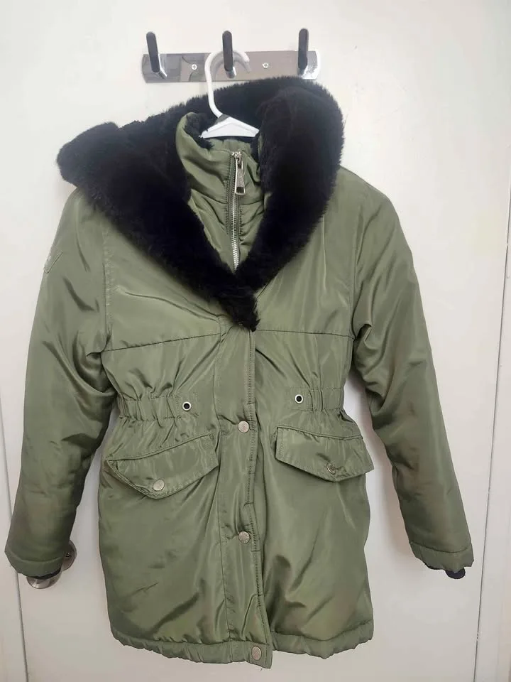 ✨ Justice Girls’ Winter Parka – Size M (10) – Olive Green – $30