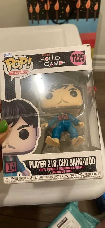 Squid Game and Roblox Figurine $5 each image indicator(3)