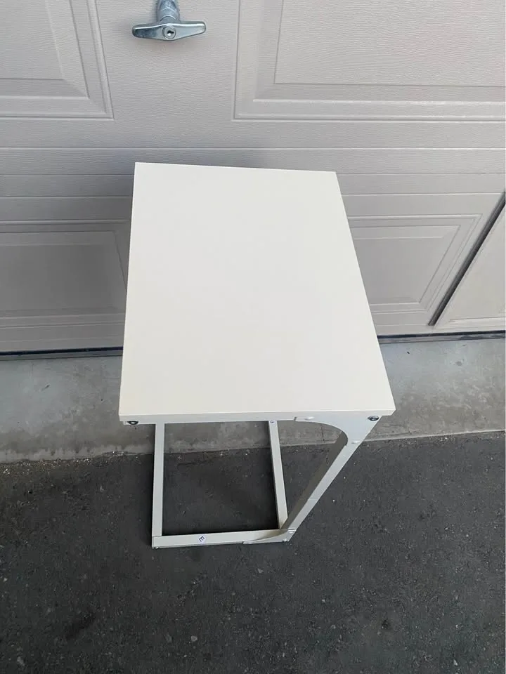 ✨ VASAGLE C-Shaped End Table – Stylish, Space-Saving & Versatile image indicator(4)