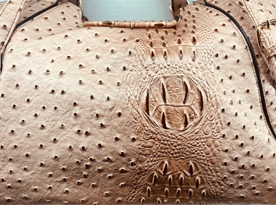 Mother’s Day Gift! CATO Ostrich Croc Vegan Leather Purse Bag - photo 5