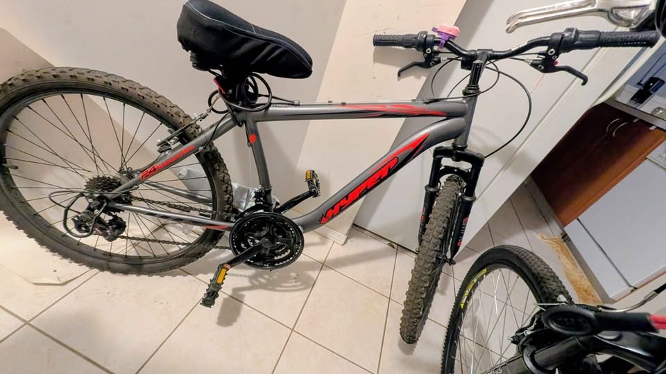 Bicycle + Free Air Pump, Lock, Bell, Seat Cover - photo 2