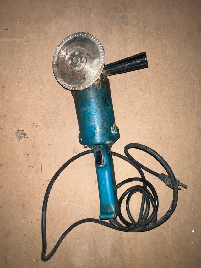 Makita angle grinder
