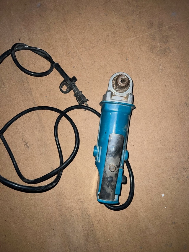 Makita right angle drill - photo 3