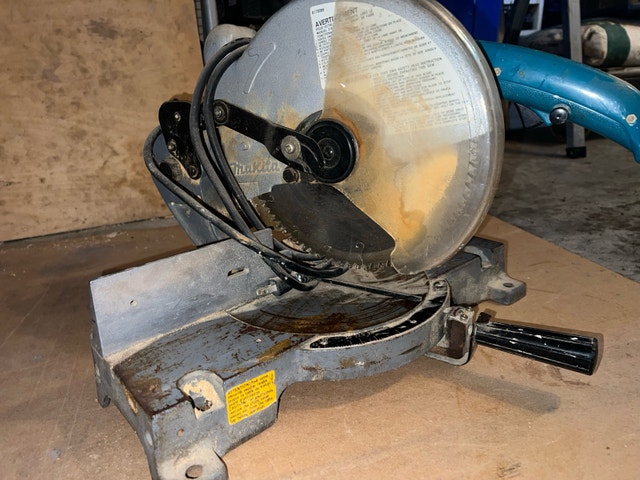 Miter saw - photo 5