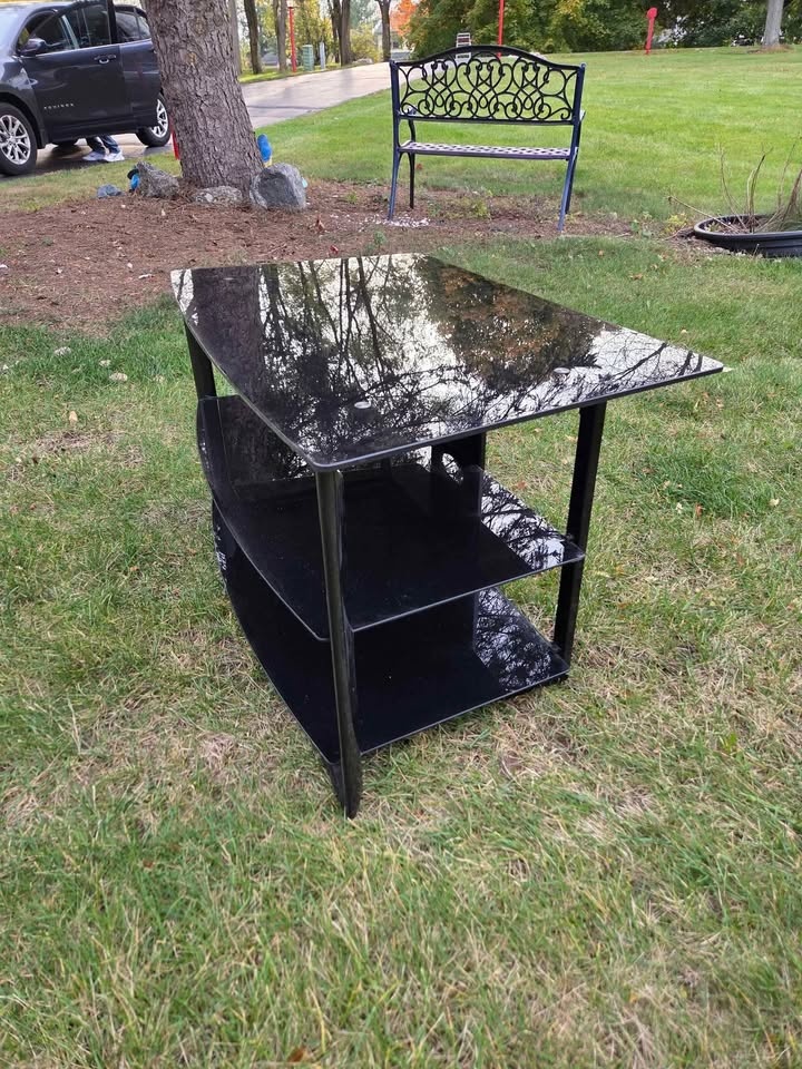 Glass TV Stand Television stand with three shelfs - photo 2