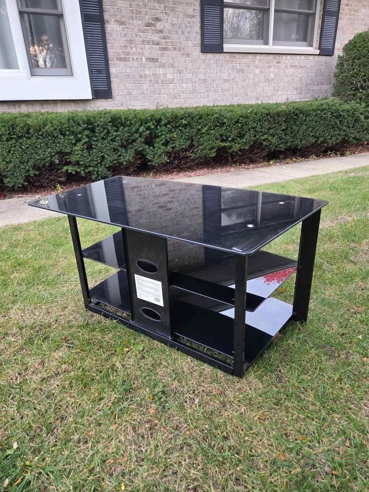 Glass TV Stand Television stand with three shelfs - photo 4