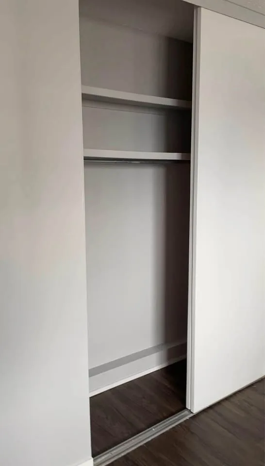 2 Beds 1 Bath - Apartment image indicator(2)