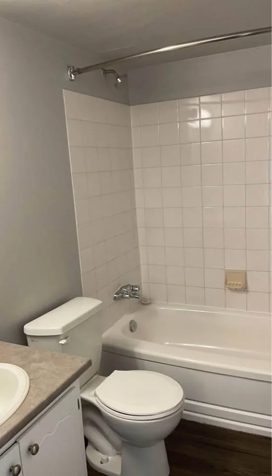 2 Beds 1 Bath - Apartment image indicator(3)