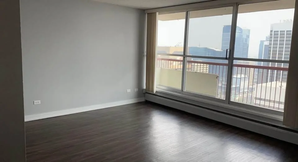 2 Beds 1 Bath - Apartment image indicator(4)