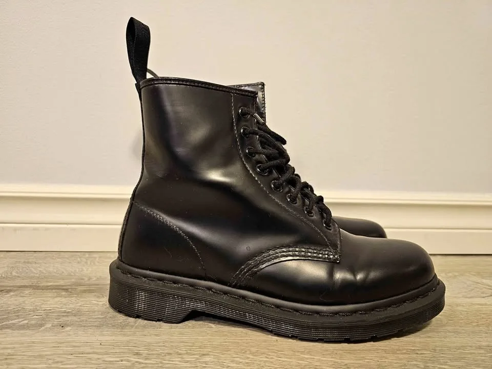 Dr. Martens 1460 MONO - US Men's 9