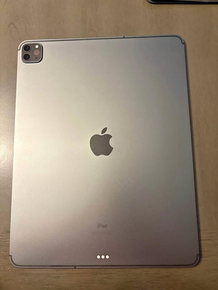 iPad Pro 12.9 (4th generation) 128GB wi-fi & cellular