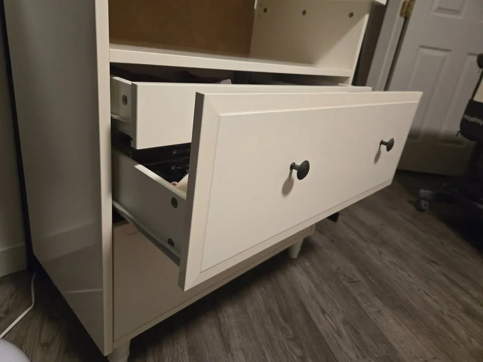 Dresser/Wardrobe image indicator(5)