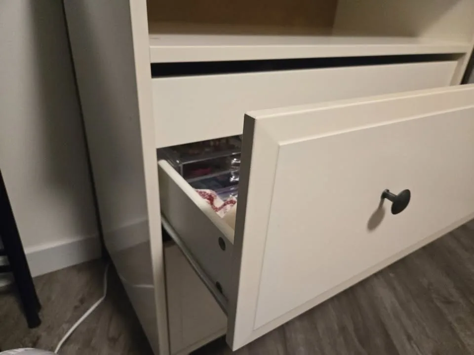 Dresser/Wardrobe image indicator(6)