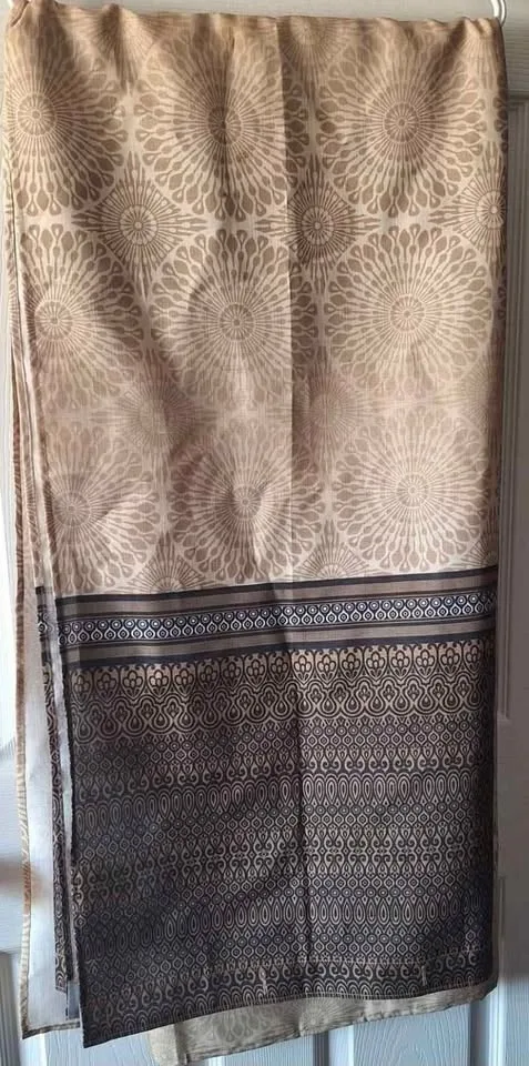 Bathroom Accessories Set with Shower Curtain image indicator(2)