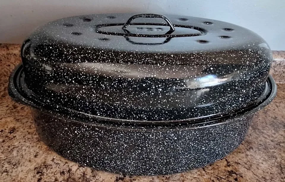 Three Piece Cookware Set image indicator(3)