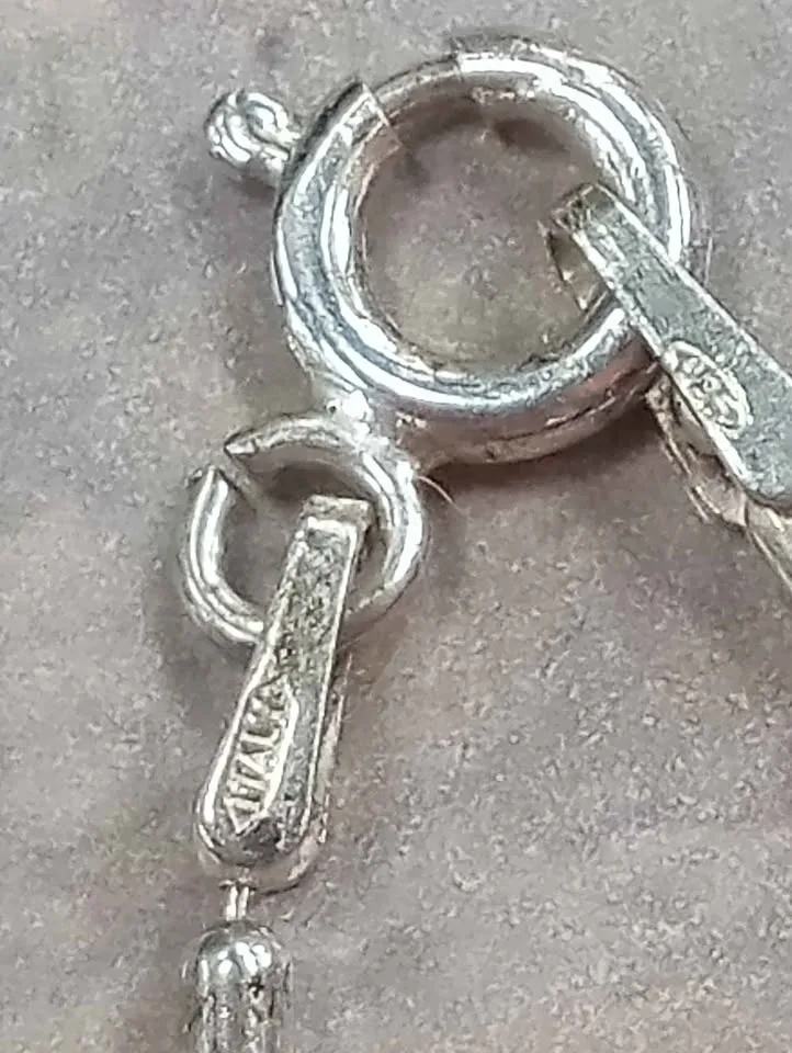 Victorian Style Locket Necklace Sterling Silver Marked 925 image indicator(6)