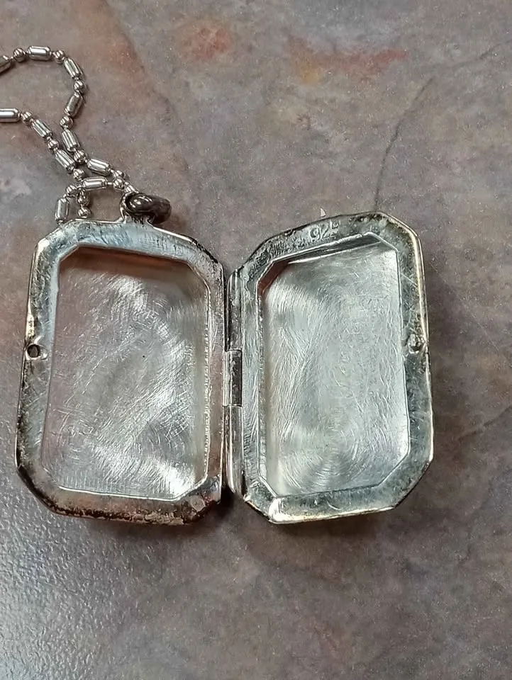 Victorian Style Locket Necklace Sterling Silver Marked 925 image indicator(7)