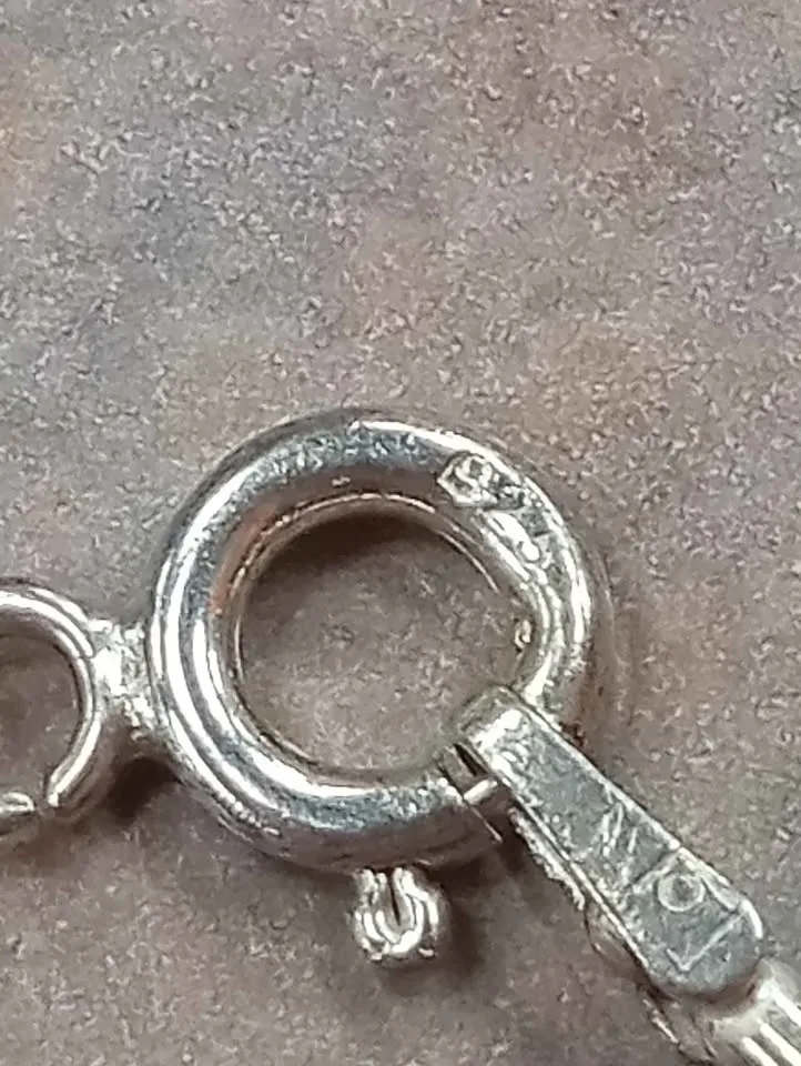 Victorian Style Locket Necklace Sterling Silver Marked 925 image indicator(9)