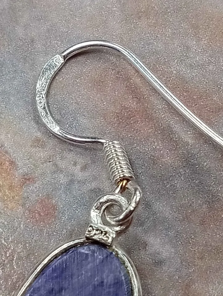 Pair of Pierced Earrings Blue Stone Sterling Silver Marked 925 V image indicator(8)