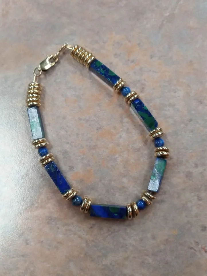 Beautiful Vintage Blue Green Stone Bracelet Gold Tone image indicator(4)