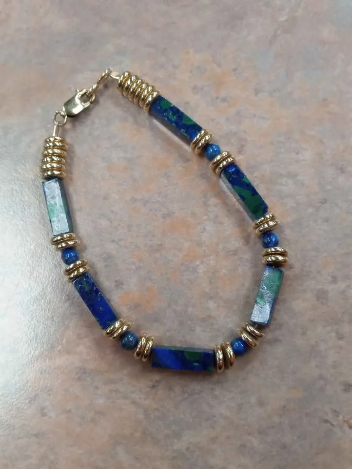 Beautiful Vintage Blue Green Stone Bracelet Gold Tone image indicator(5)