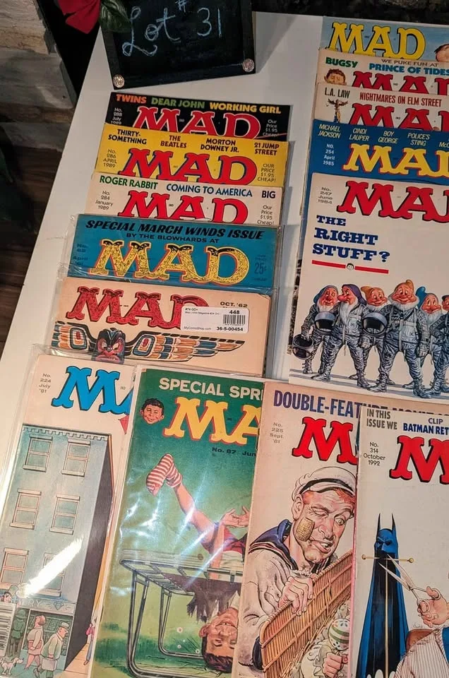 Vintage MAD Magazines ('62-'91) image indicator(4)