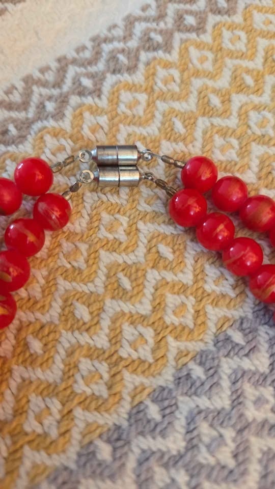 Glass beaded necklace set. - photo 3