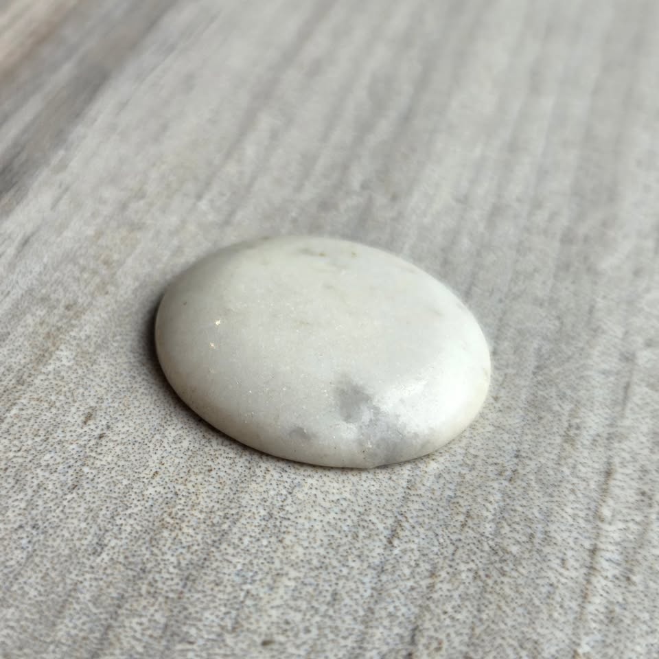 White agate cabochon stone. - photo 2