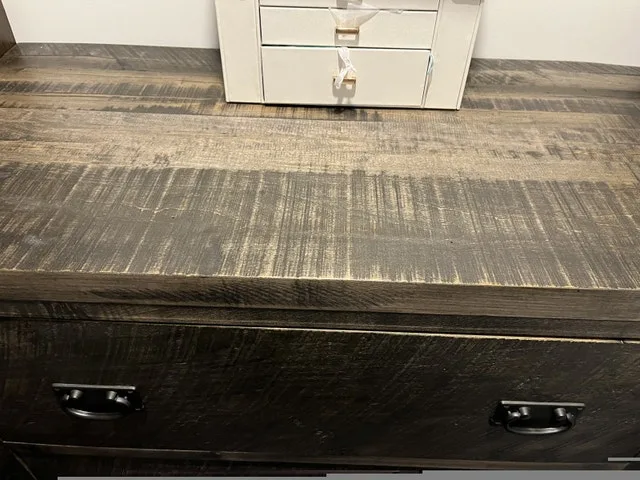 Mennonite King Bedroom Suite image indicator(2)