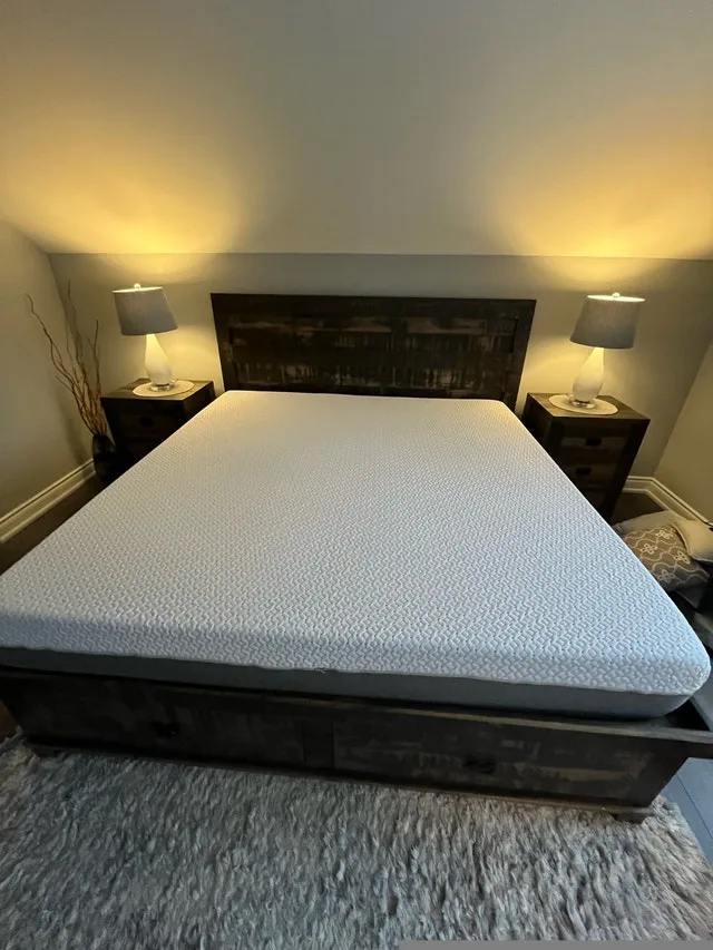 Mennonite King Bedroom Suite image indicator(3)