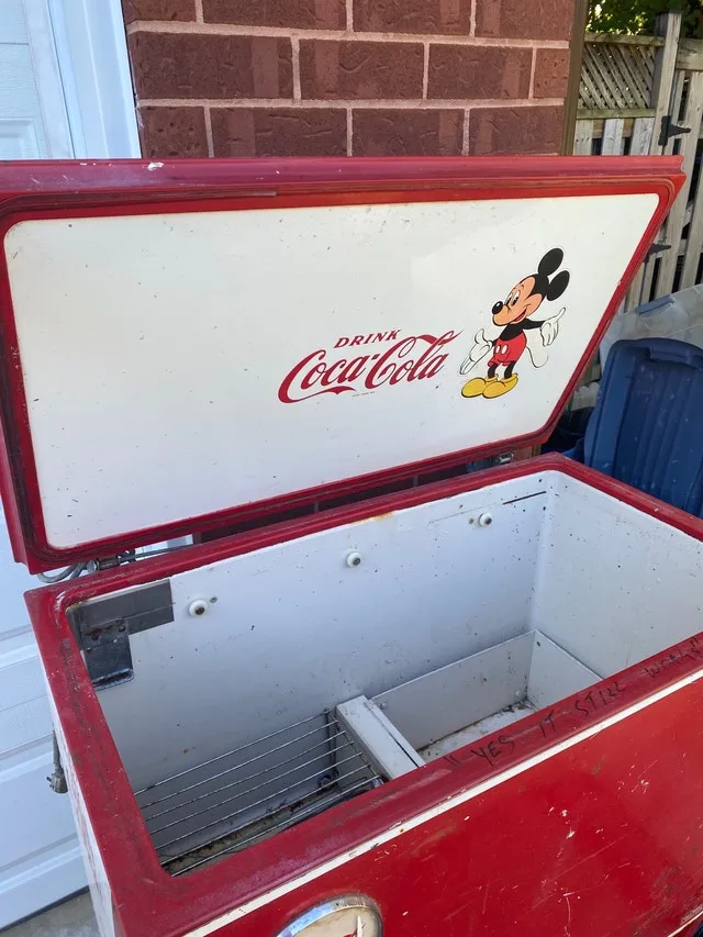 Vintage Coca-Cola cooler 36.5 w / 34 h image indicator(3)
