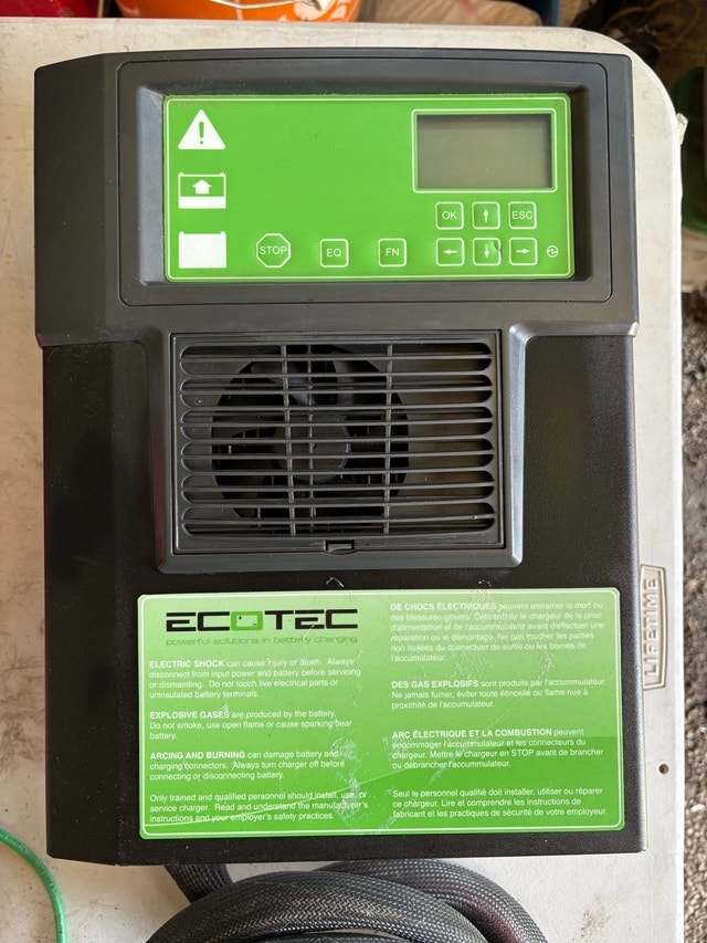 Ecotec battery charger model ACCESS 5–24