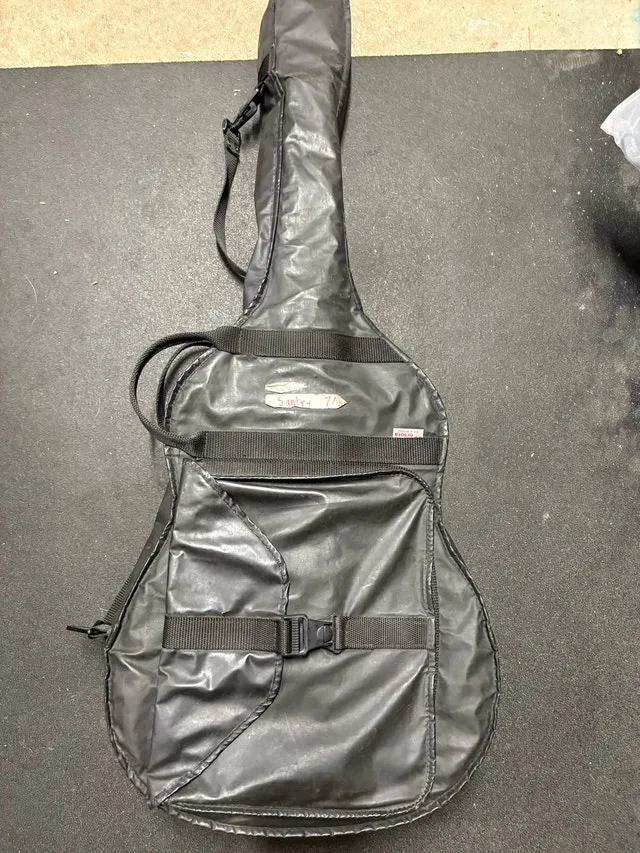 Saltero Classical Guitar model 2/N serial number 2665 image indicator(4)