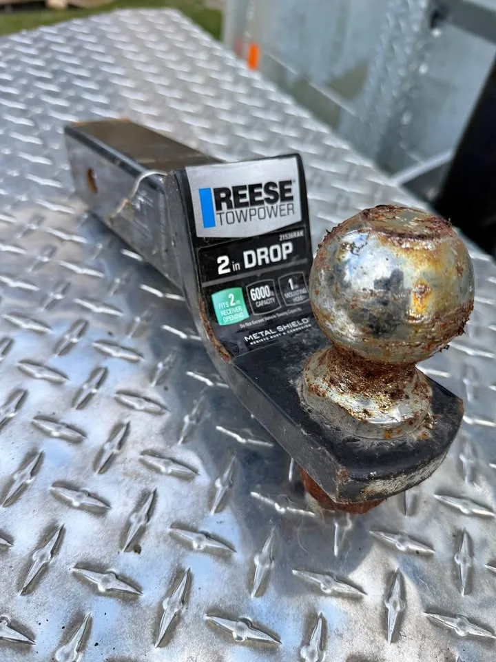 Truck hitch Reese towpower 2” drop 2” ball