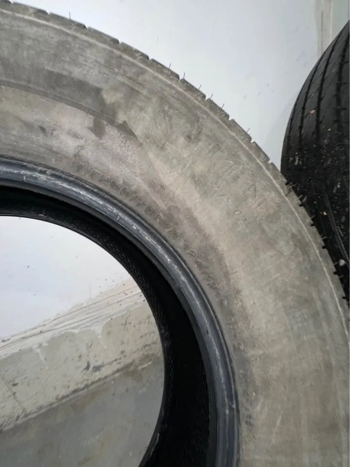 LT 265 - 70 - 18 Bridgestone Alienza set of 4 Used image indicator(8)