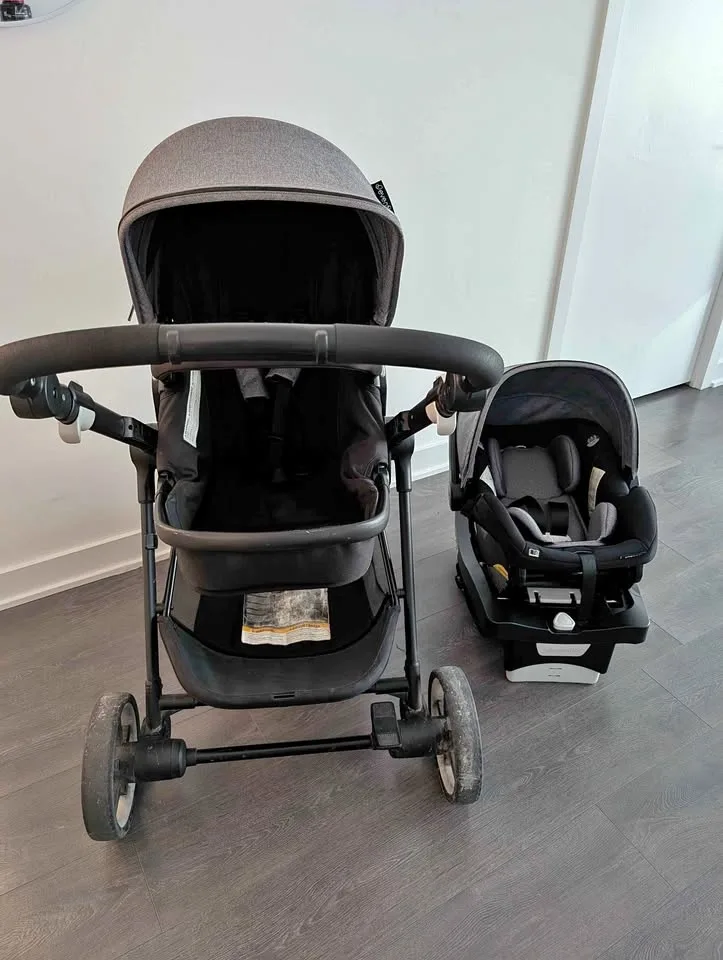 Evenflo Gold Pivot Xpand Sensorsafe