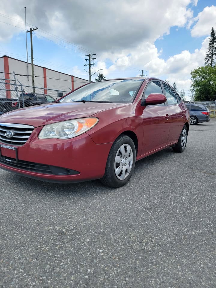 2010 Hyundai Elantra - photo 2